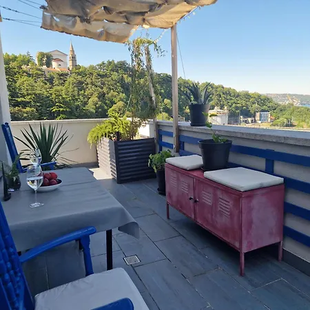 La Sirena Apartment