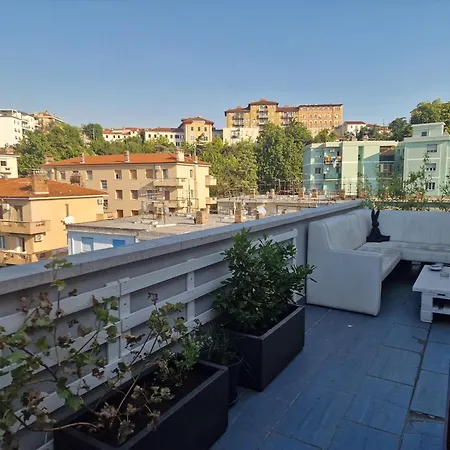 La Sirena Apartment